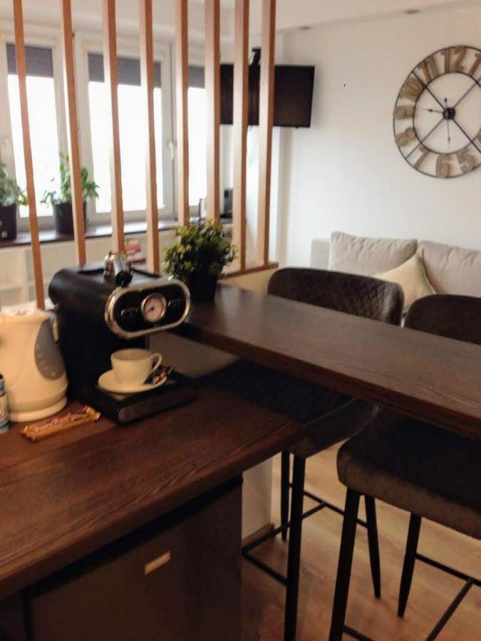 Alma Smolna Appartement *